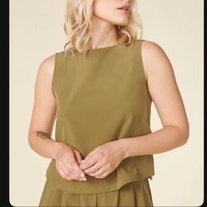 Wayre shirt and snap tank golden